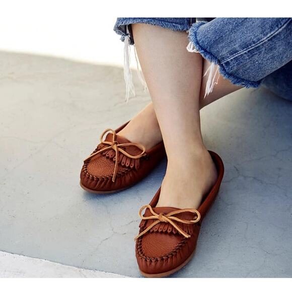 Minnetonka Moccasin Bow Loafer Chestnut Brown Leather Slip On Driving Shoes 8.5 - Picture 3 of 10